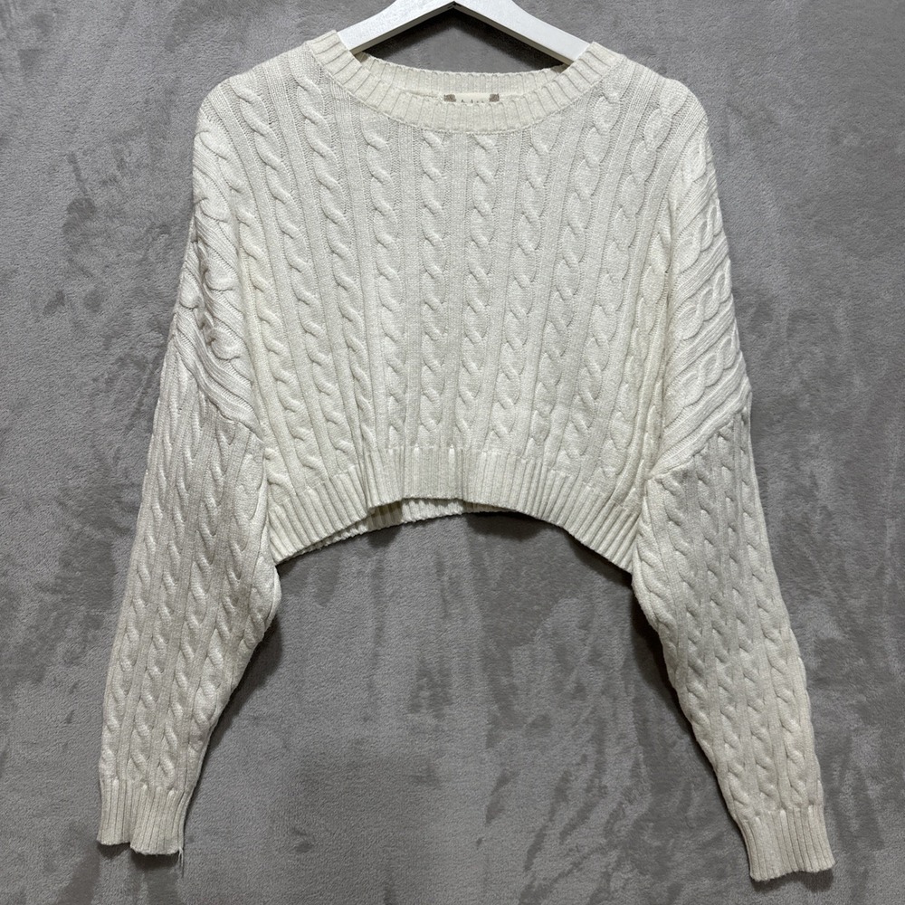 Altar'd State Women's Cozy Long Sleeve Crop Sweater Size Medium Ivory knit